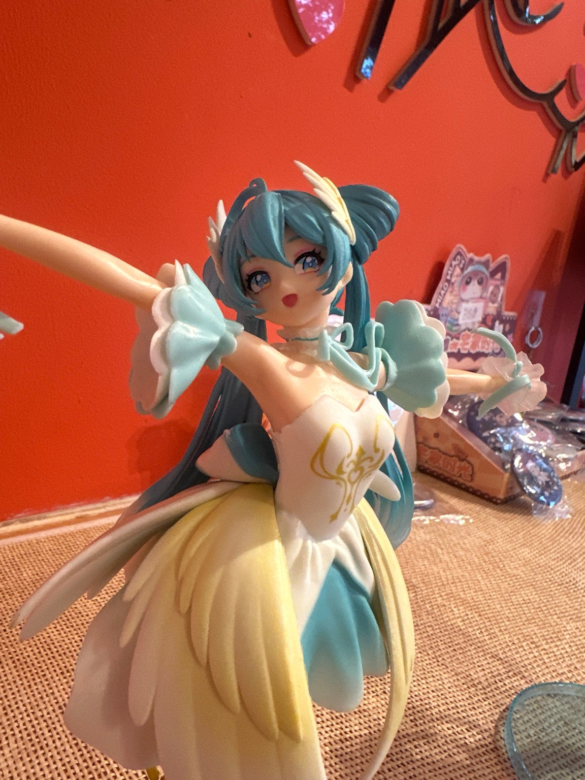 ANF-077 | Hatsune Miku Ballet Dancer Figure – White Blue Gold Dress, photo 2