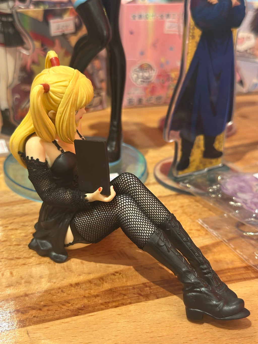 ANF-079 Misa Amane figura – bočni pogled