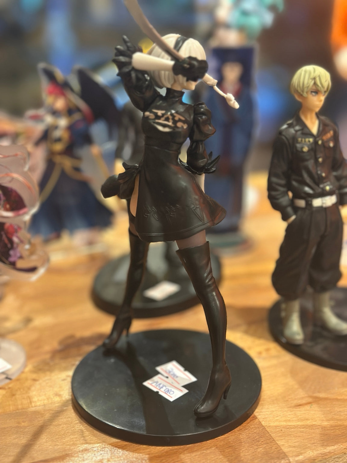 NieR Automata 2B figura – prednji pogled