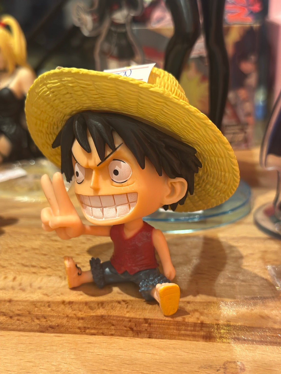 ANF-081 Luffy figura – bočni pogled